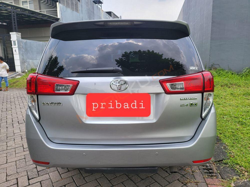 Mobil Toyota Kijang Innova 2016