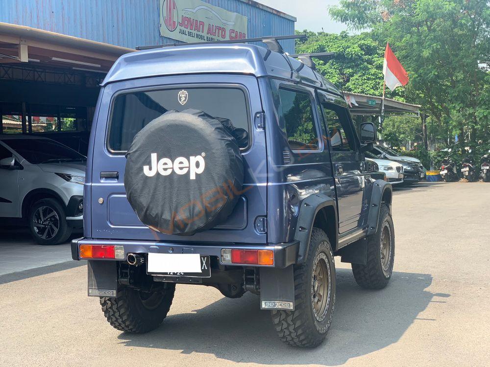 Mobil Suzuki Katana 2005