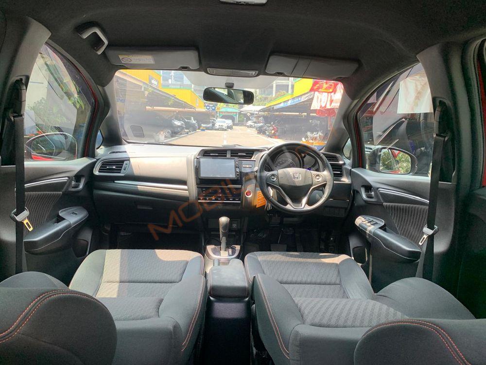 Mobil Honda Jazz 2018
