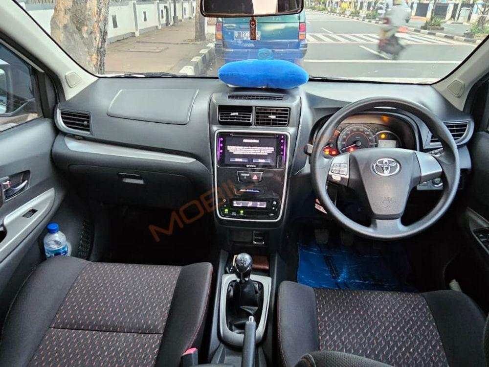 Mobil Toyota Avanza 2019