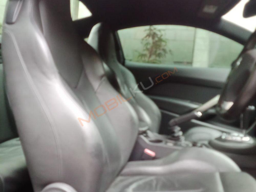 Mobil Peugeot RCZ 2012