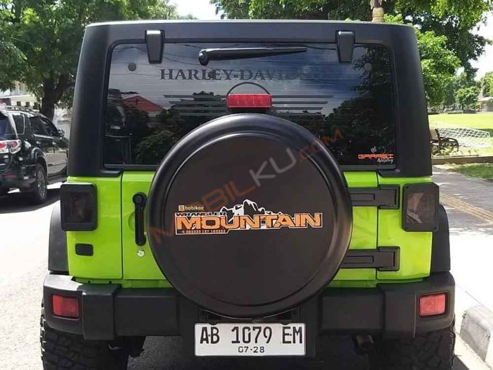 Mobil Jeep Wrangler 2012