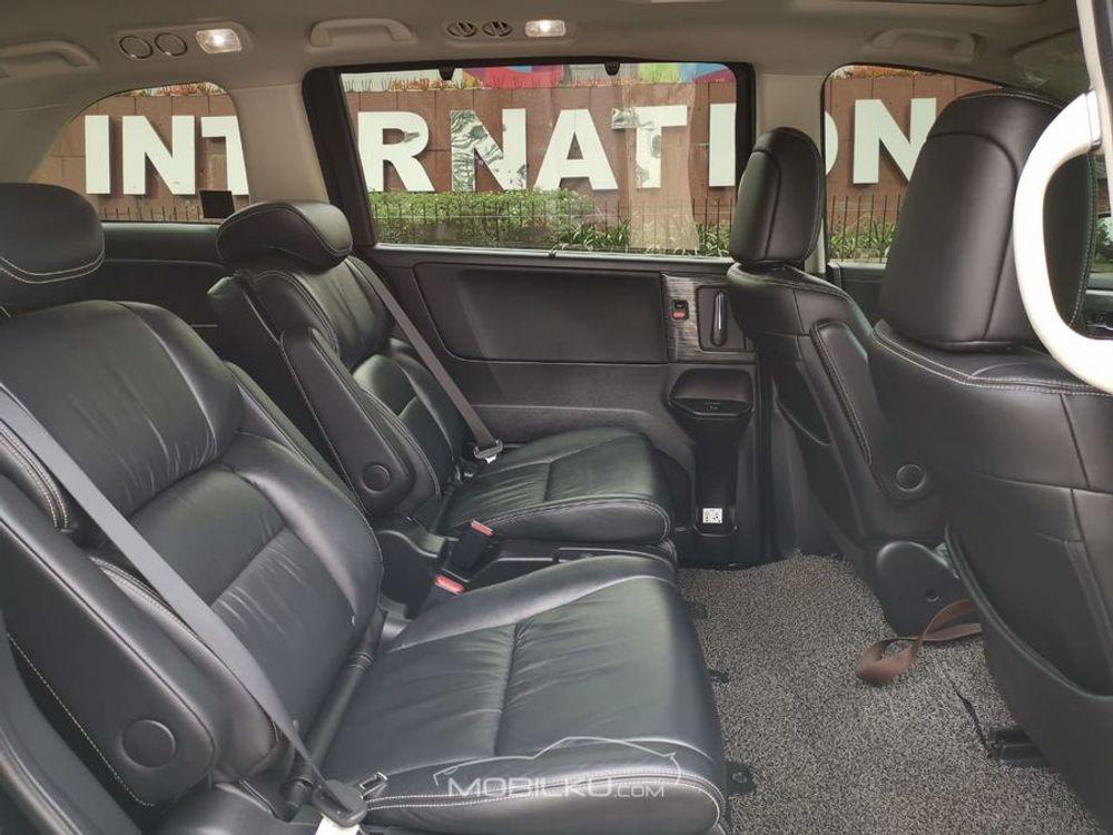 Mobil Honda Odyssey 2015