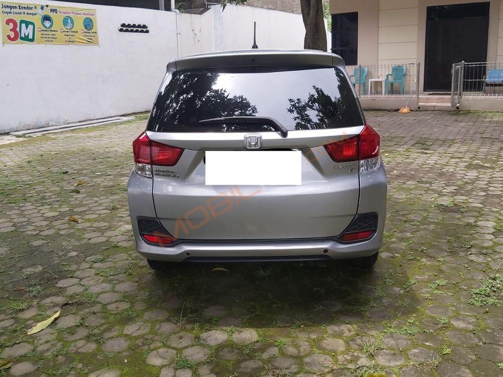 Mobil Honda Mobilio 2016
