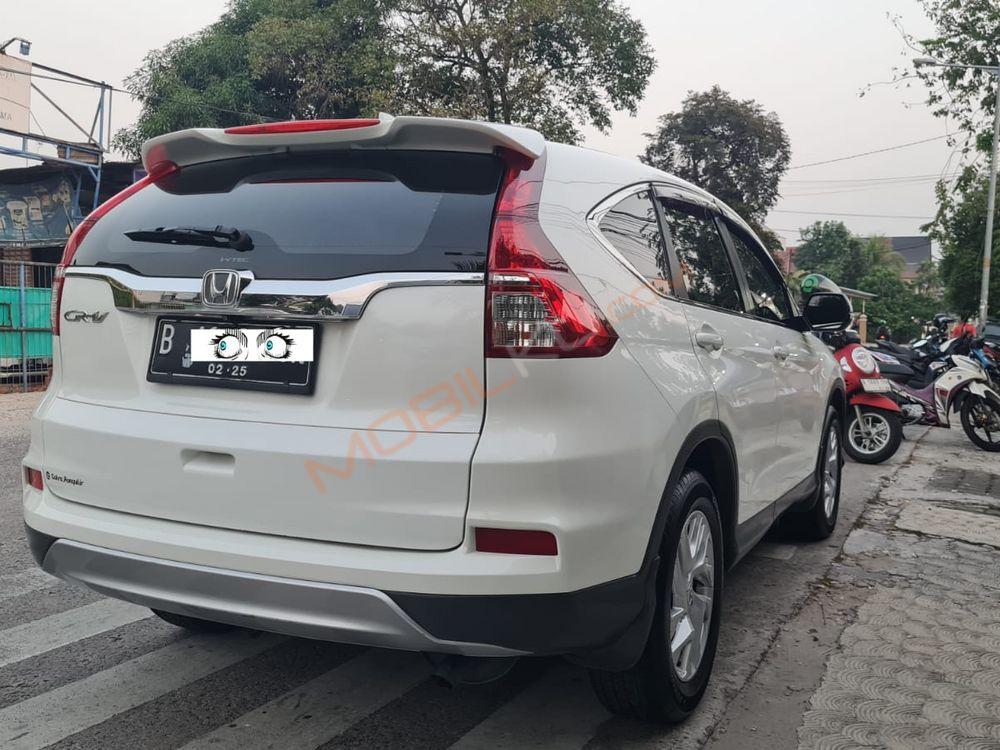 Mobil Honda CR-V 2015