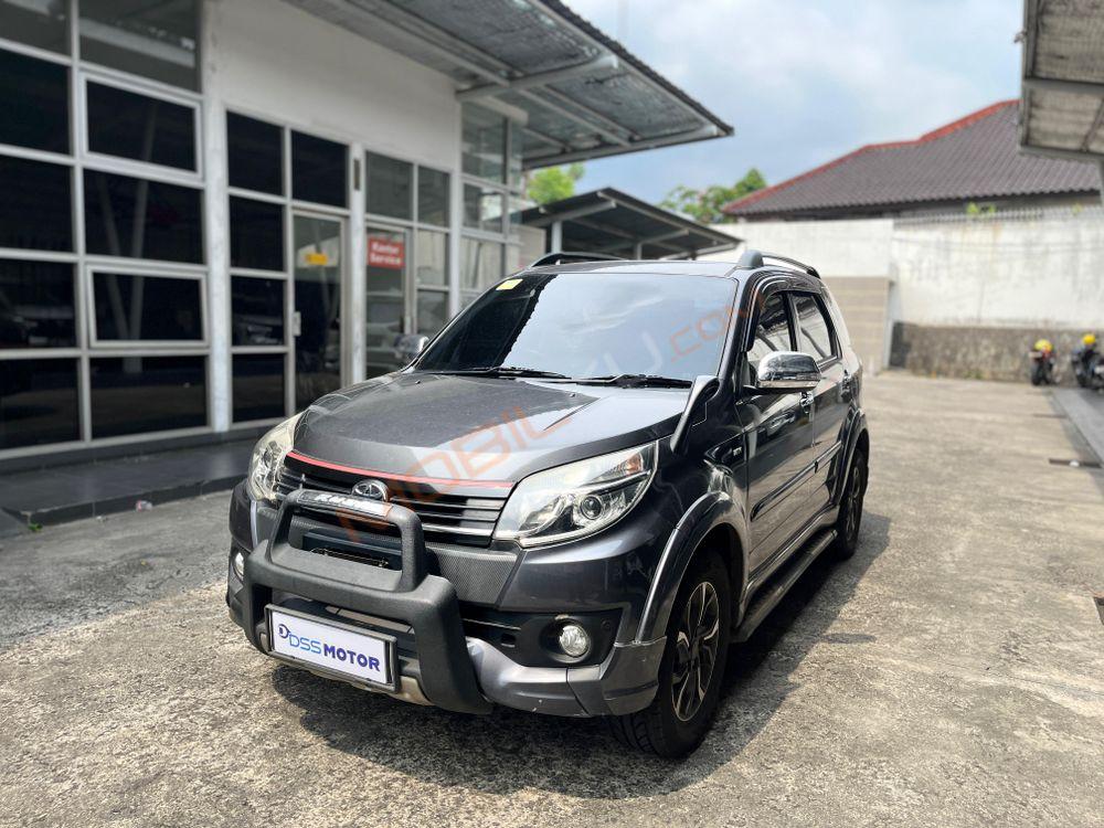 Mobil Toyota Rush 2016