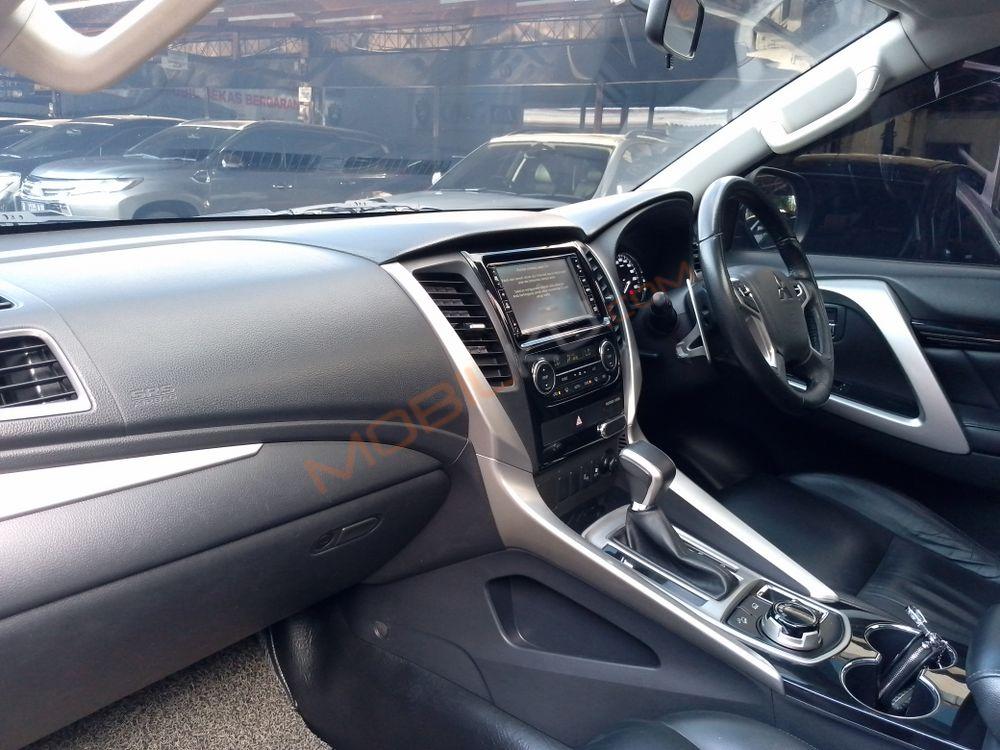 Mobil Mitsubishi Pajero Sport 2017