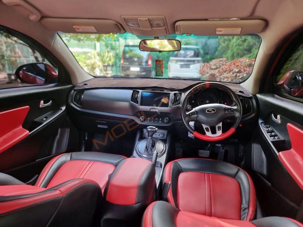 Mobil Kia Sportage 2011