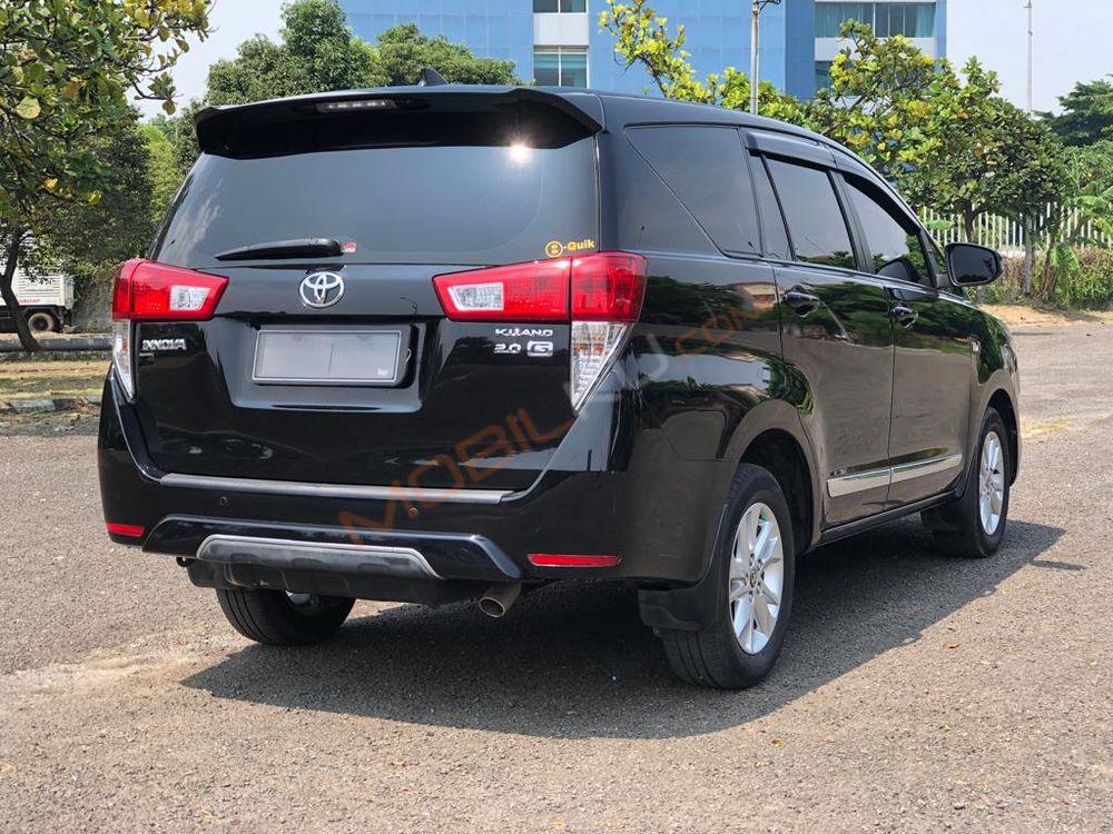 Mobil Toyota Kijang Innova 2020