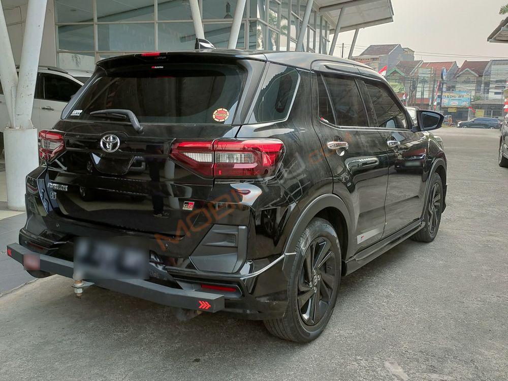 Mobil Toyota Raize 2021