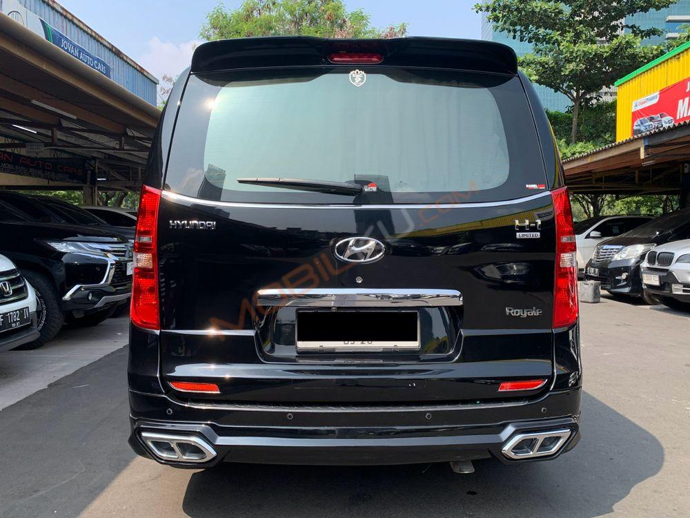 Mobil Hyundai H-1 2018