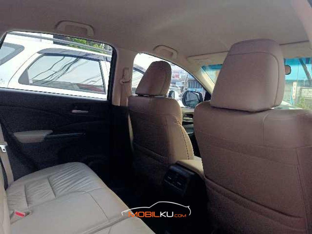 Mobil Honda CR-V 2013