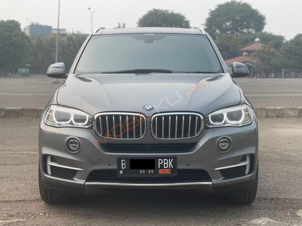 Mobil BMW X5 2016