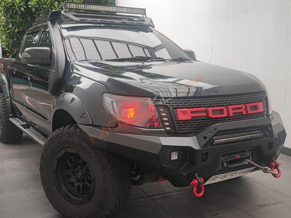 Mobil Ford Ranger 2014