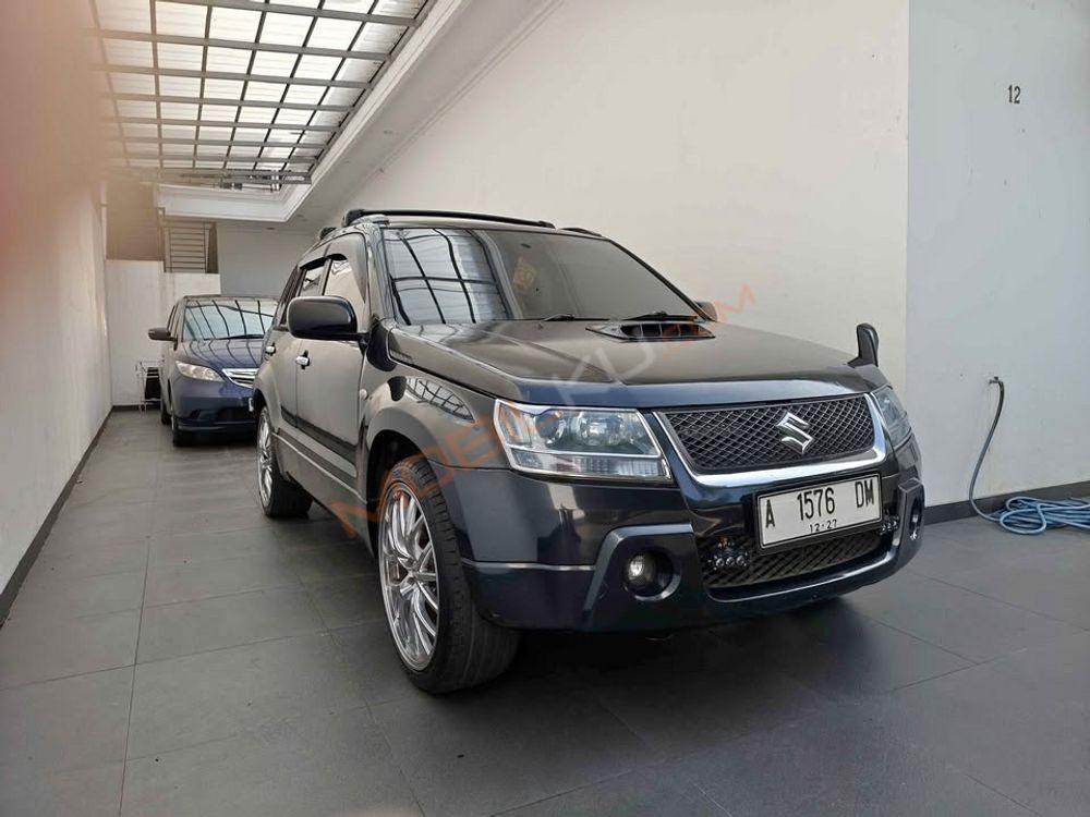 Mobil Suzuki Grand Vitara 2009
