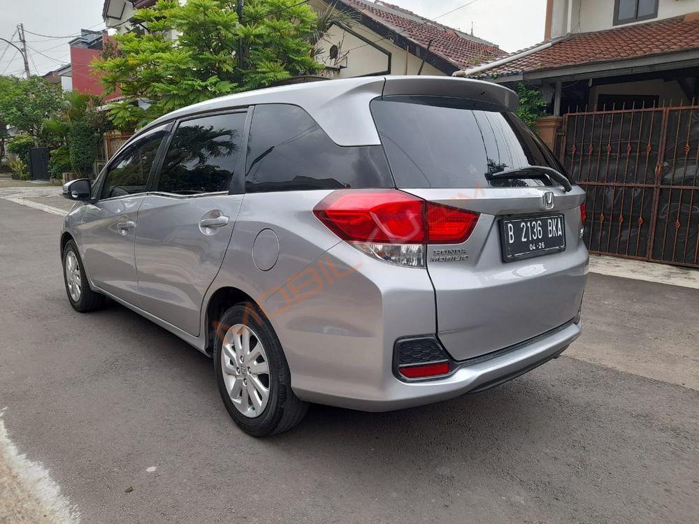 Mobil Honda Mobilio 2016