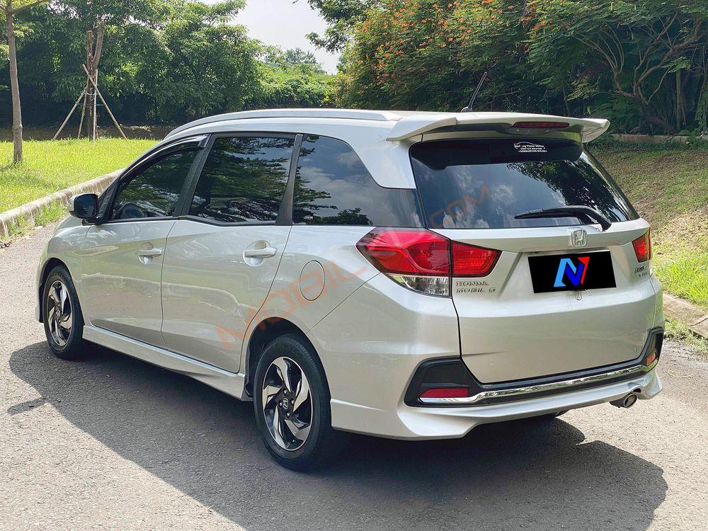 Mobil Honda Mobilio 2014