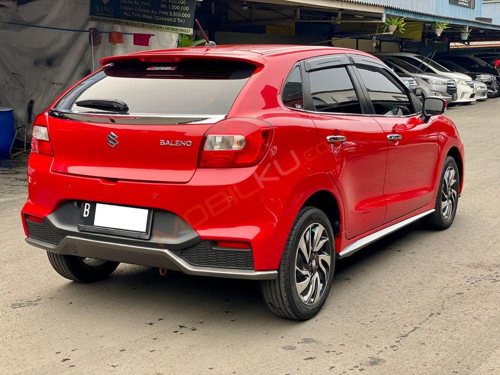 Mobil Suzuki Baleno 2019