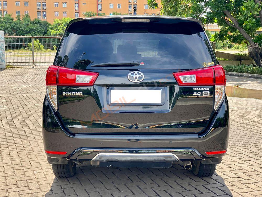 Mobil Toyota Kijang Innova 2020
