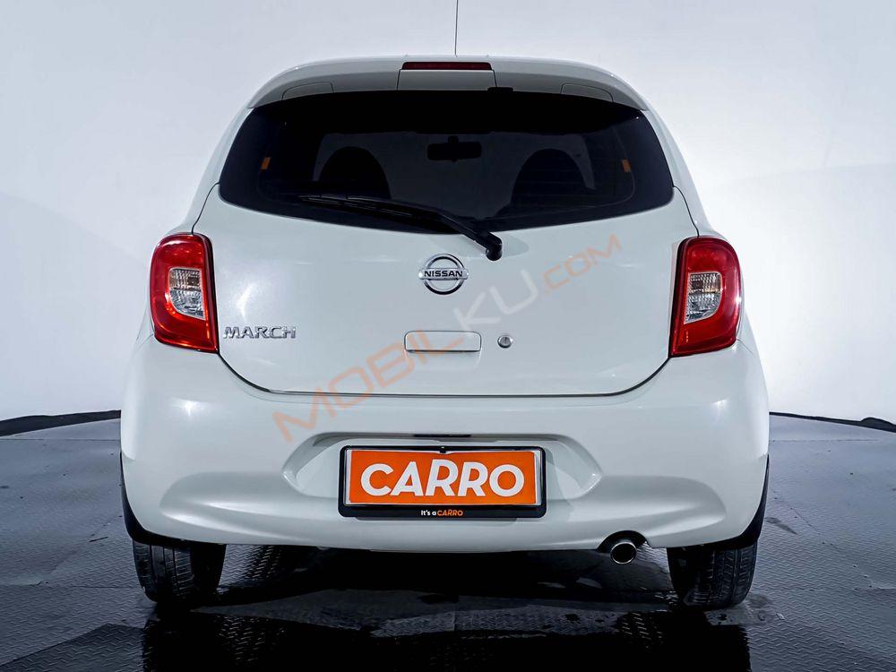 Mobil Nissan March 2017