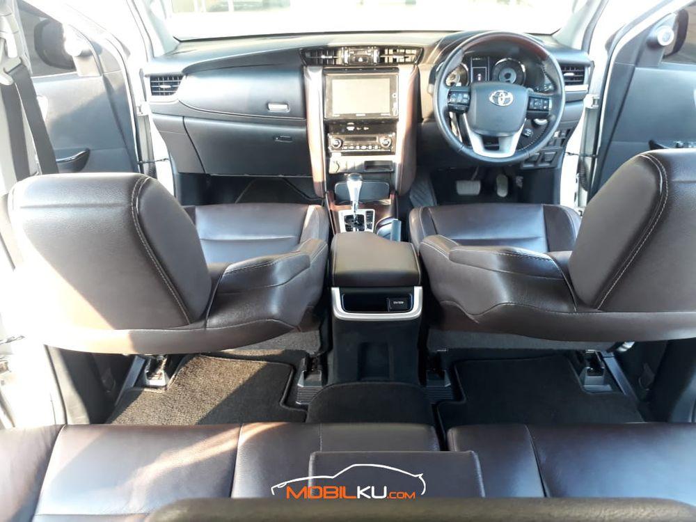 Mobil Toyota Fortuner 2018