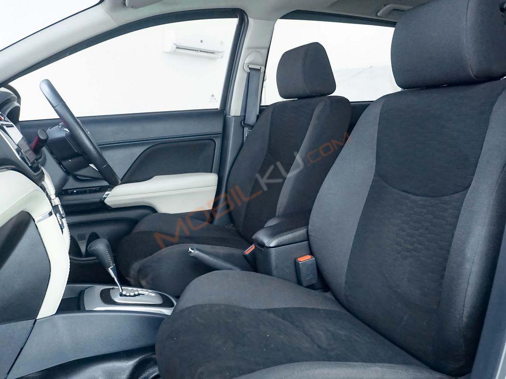 Mobil Toyota Rush 2020