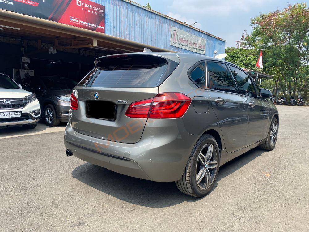 Mobil BMW 2 Series 2015