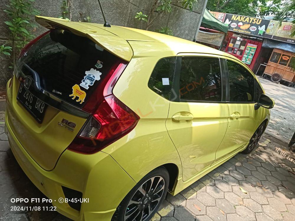 Mobil Honda Jazz 2016