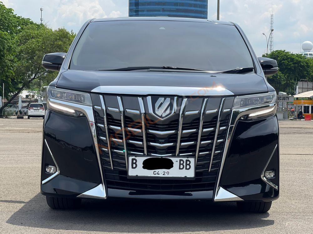 Mobil Toyota Alphard 2020
