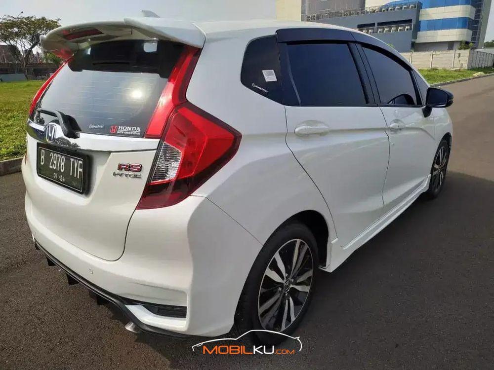 Mobil Honda Jazz 2018