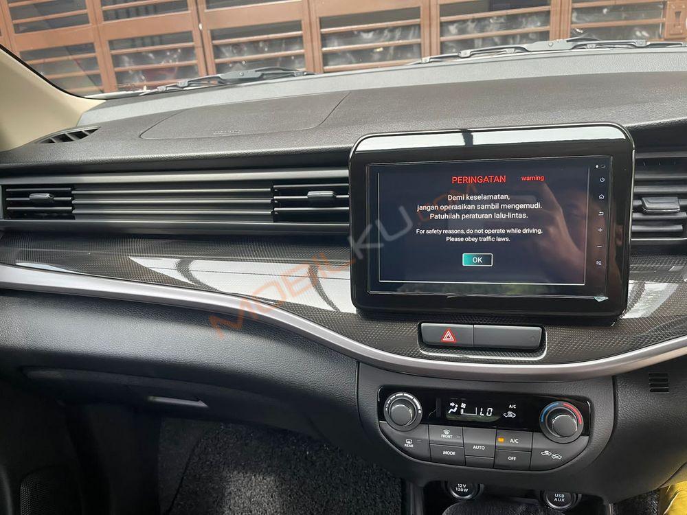 Mobil Suzuki XL7 2022