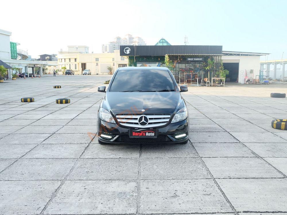 Mobil Mercedes-Benz B-Class 2013