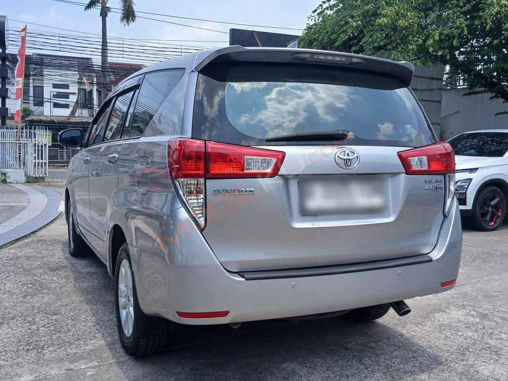Mobil Toyota Kijang Innova 2018