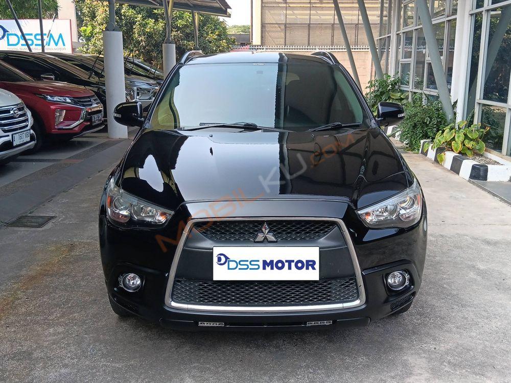Mobil Mitsubishi Outlander Sport 2013
