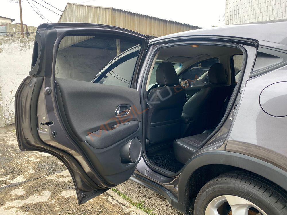 Mobil Honda HR-V 2015