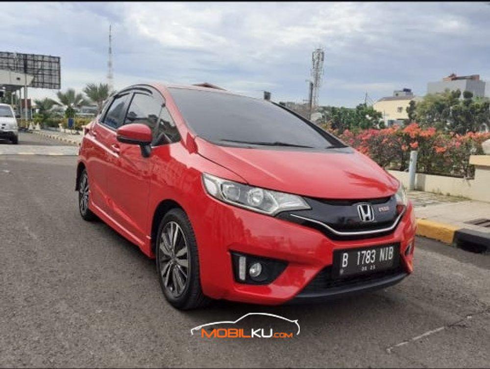 Mobil Honda Jazz 2010