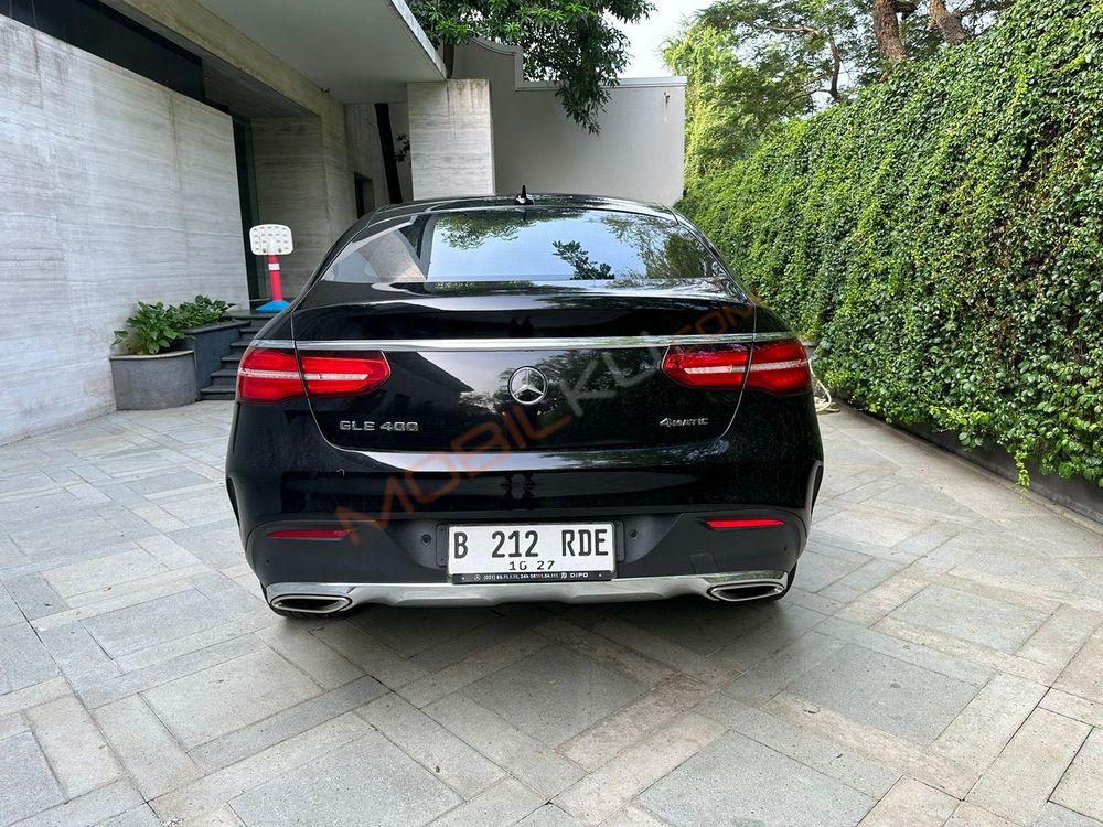 Mobil Mercedes-Benz GLE 2017