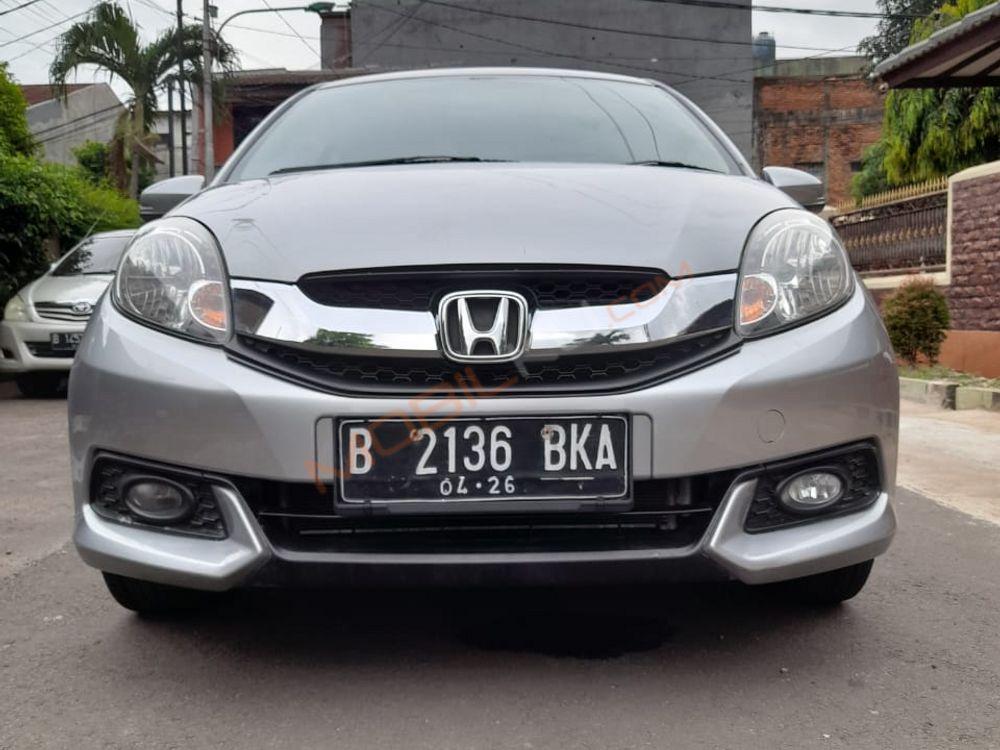 Mobil Honda Mobilio 2016