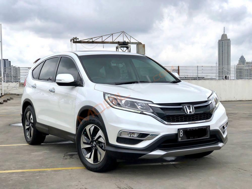 Mobil Honda CR-V 2015