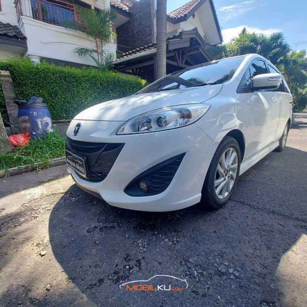Mobil Mazda 5 2017