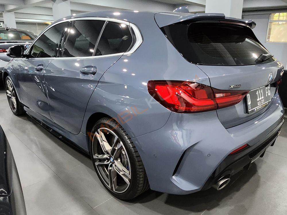 Mobil BMW 1 Series 2021