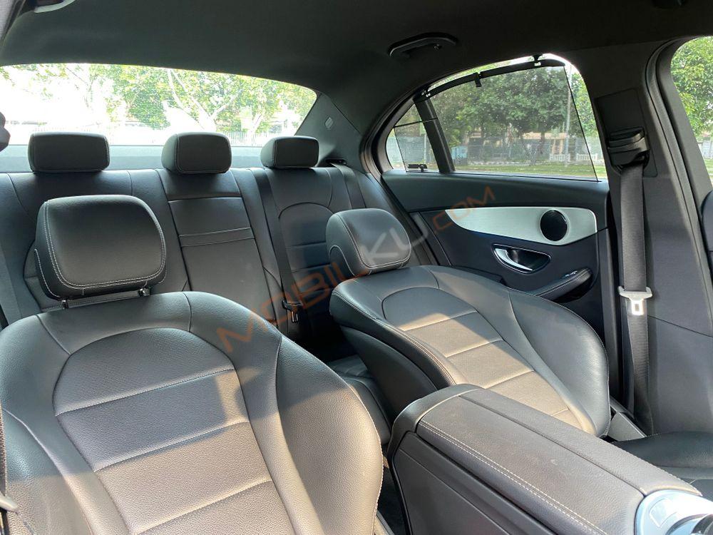 Mobil Mercedes-Benz C-Class 2018