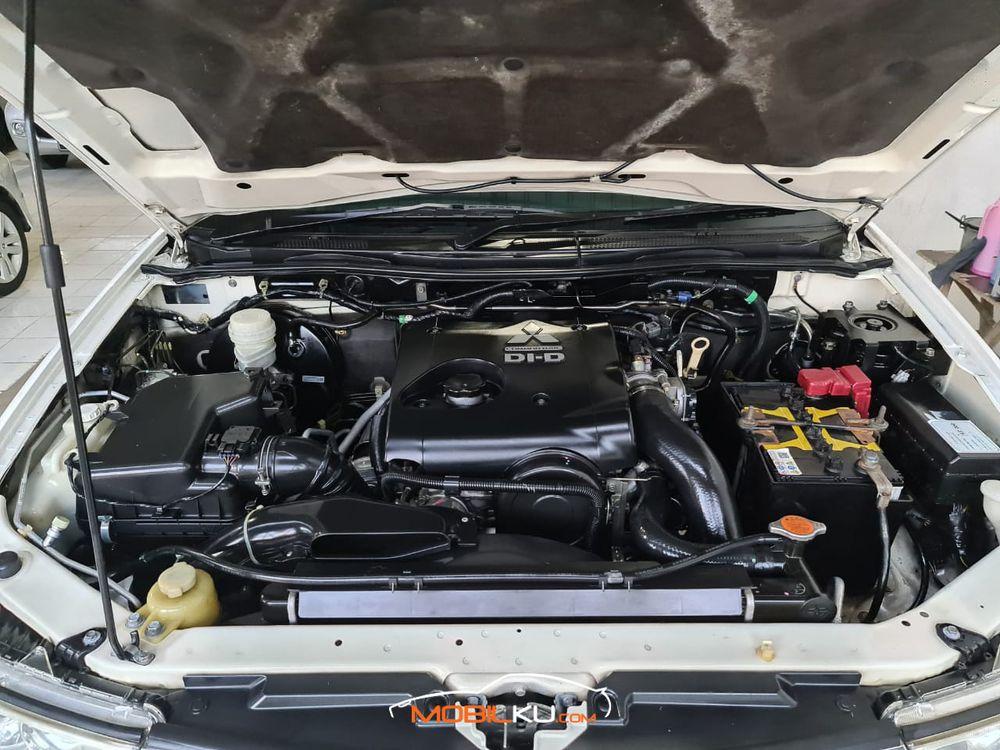 Mobil Mitsubishi Pajero Sport 2012