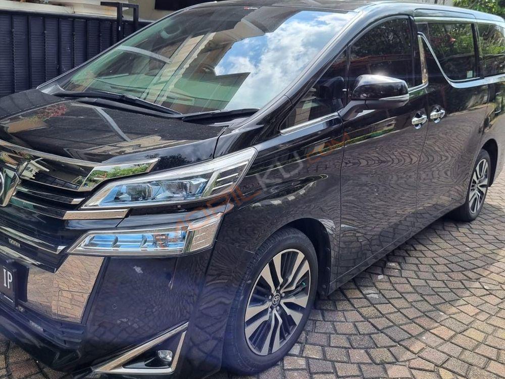 Mobil Toyota Vellfire 2019