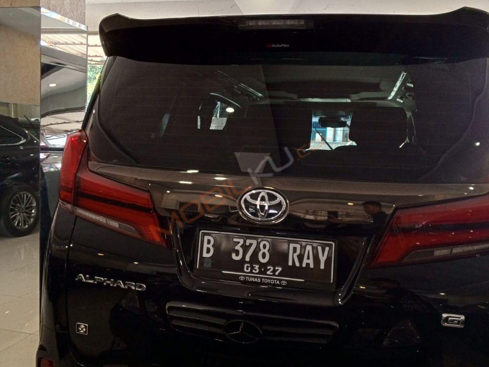 Mobil Toyota Alphard 2021