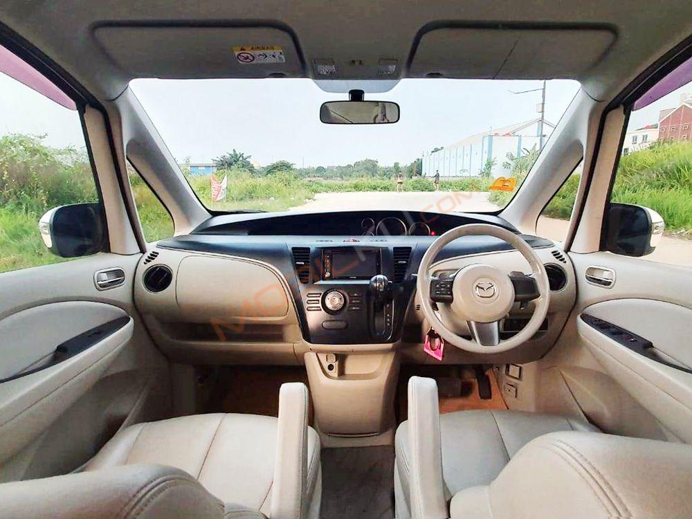 Mobil Mazda Biante 2014