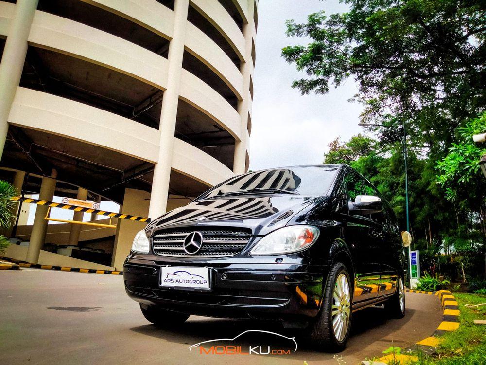 Mobil Mercedes-Benz Viano 2010