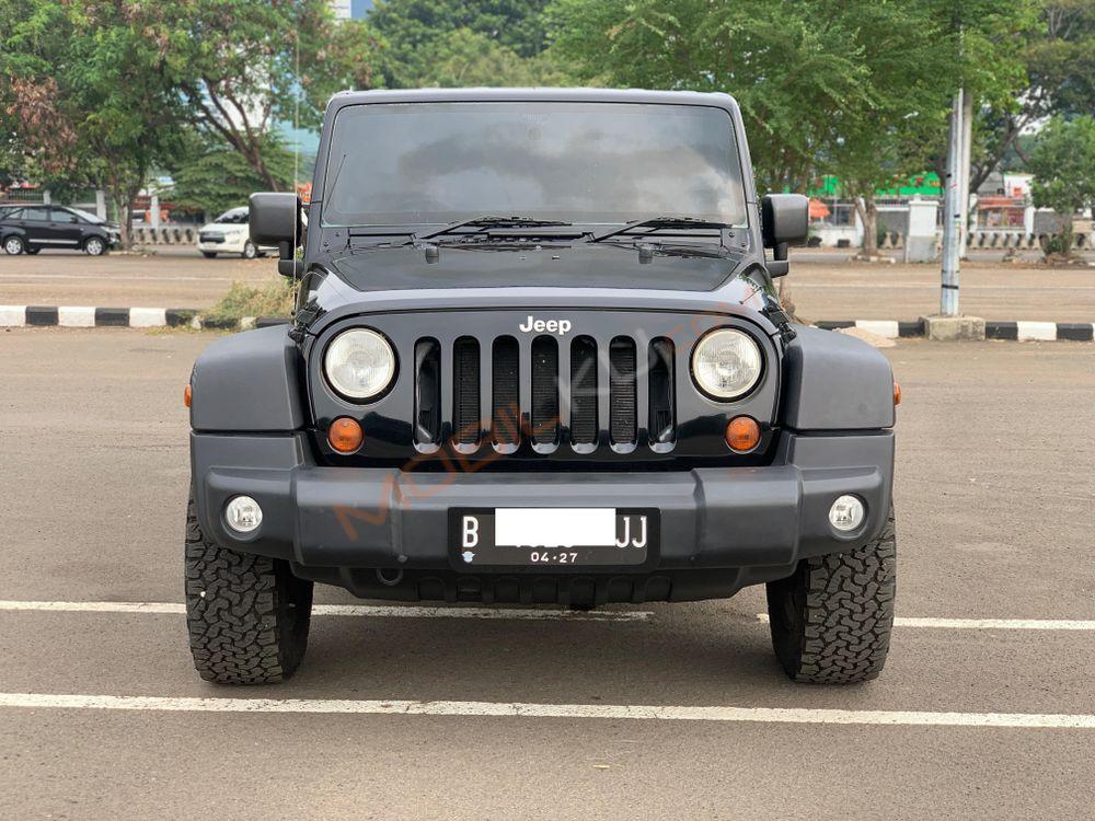 Mobil Jeep Wrangler 2011