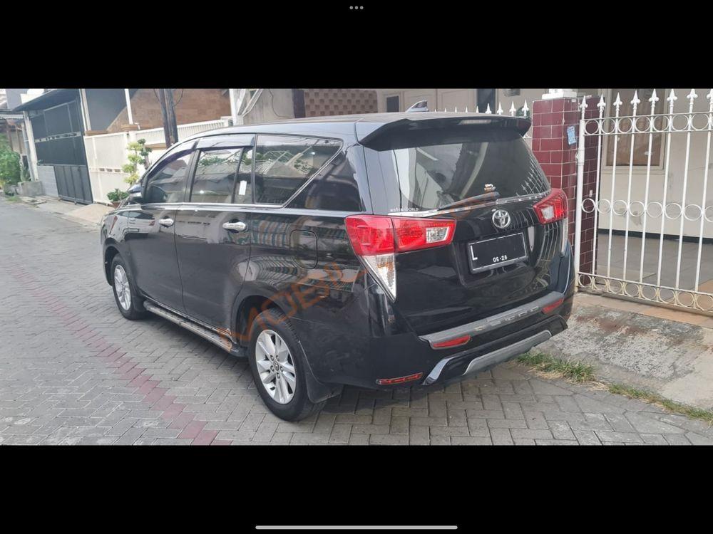 Mobil Toyota Kijang Innova 2016