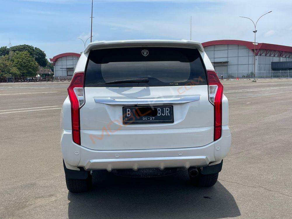 Mobil Mitsubishi Pajero Sport 2017